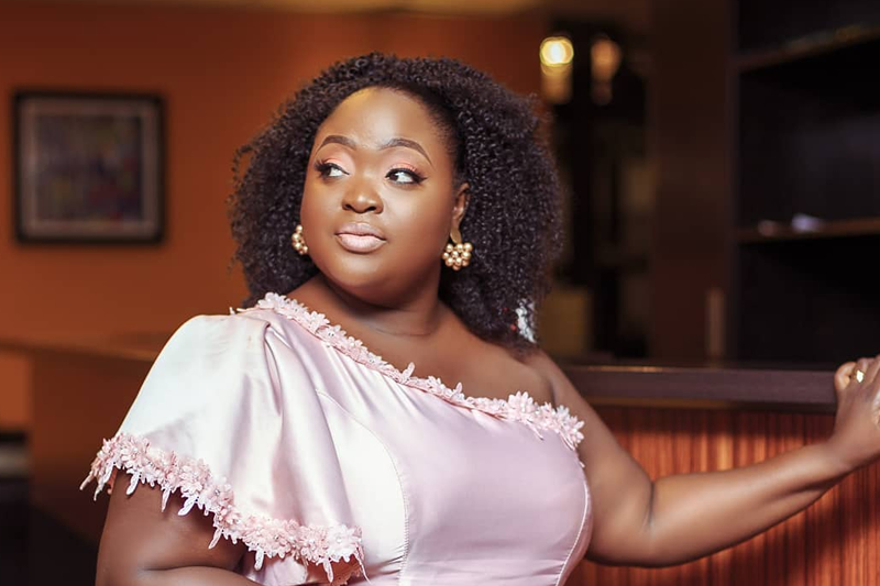 Catch Some Plus Size Fashion Inspiration From Ghanaian Actress Roselyn Ngissah