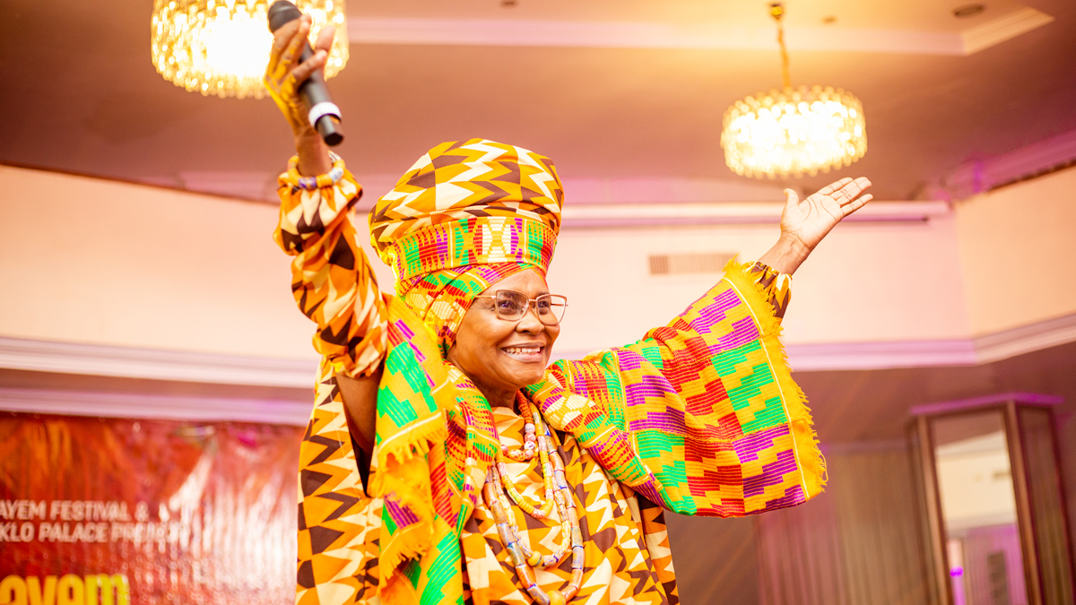 Queen Asabia Cropper reigns with kente headwear for 50 years