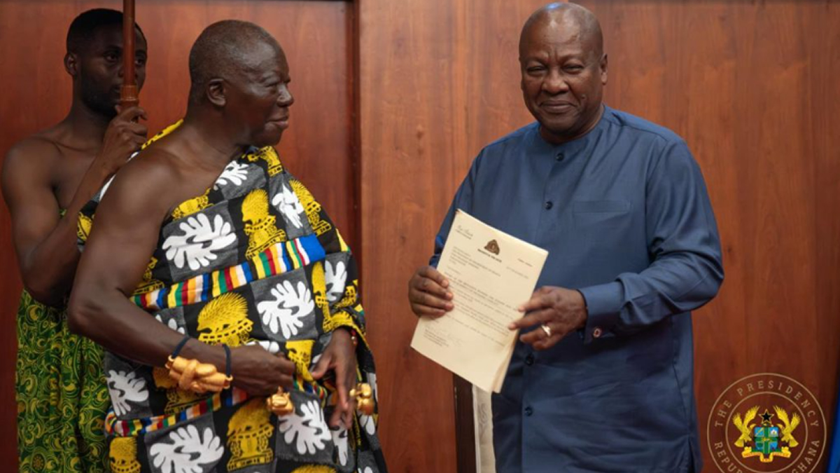 President Mahama receives Otumfuo’s Bawku mediation report, assures Govt response