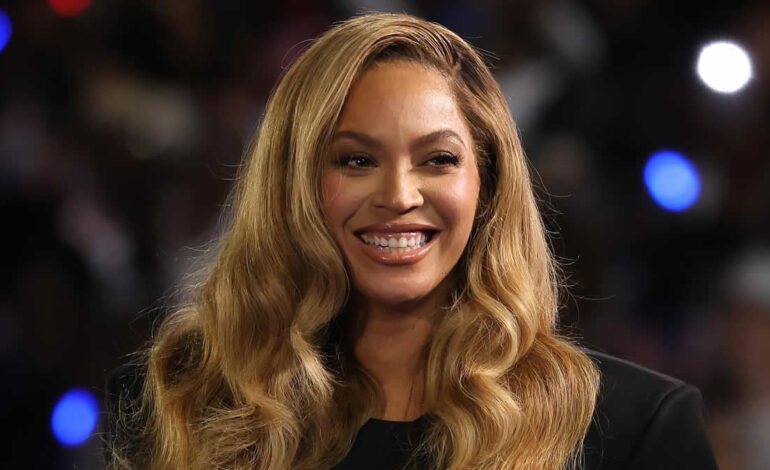 Beyoncé declared the fifth billionaire musician by Forbes