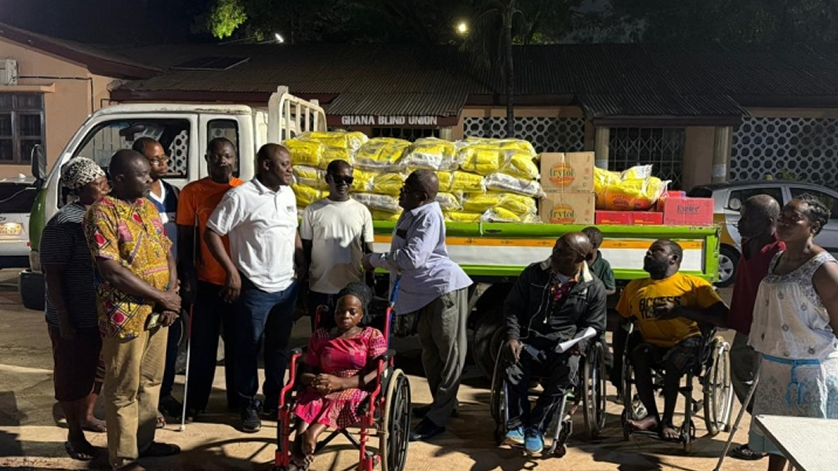 Ibrahim Mahama donates Christmas items to PWD group