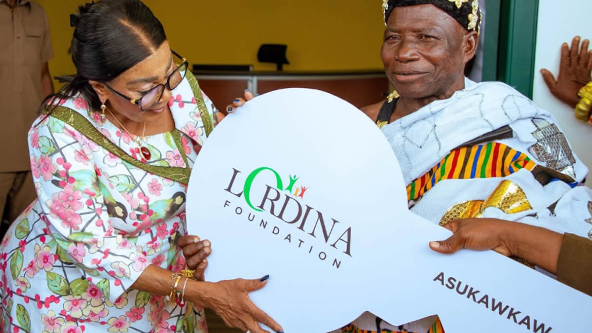 First Lady Lordina Mahama enstooled as Nkosuohemaa of Akroso Asukawkaw Traditional Area