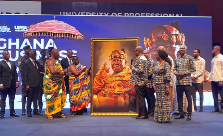 Asantehene urges shift from partisan politics to dynamic nation-building