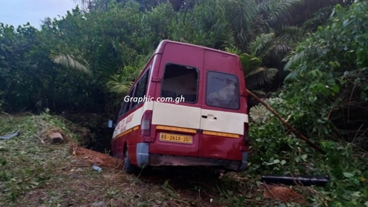 School bus ‘plunges’ into river, two pupils killed 