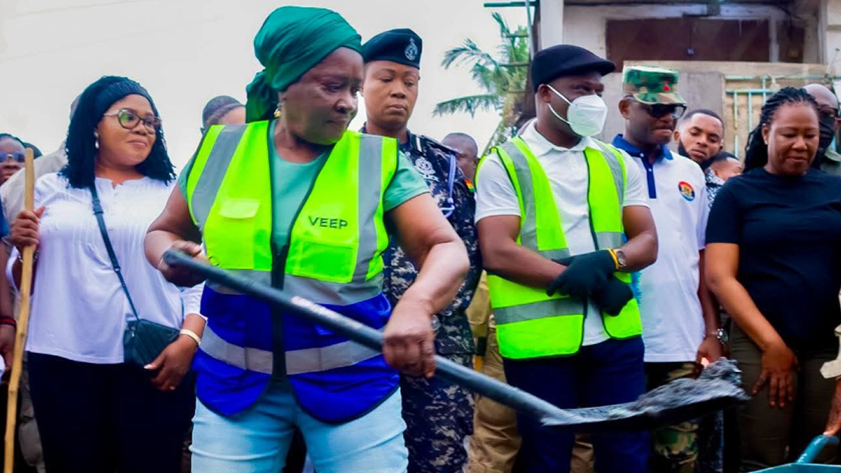 Veep Opoku-Agyemang commends Ghanaians for participating in national cleanup exercise 